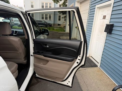 Used 2016 Honda Pilot EX-L image 36