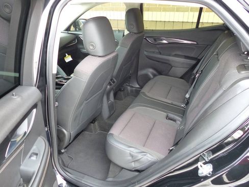 Used 2023 Buick Envision Preferred w/ Premium Seat Package AWD/4WD image 35
