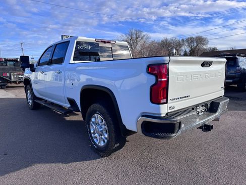 Used 2024 Chevrolet Silverado 2500 LTZ w/ LTZ Plus Package image 5