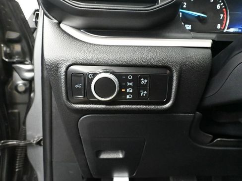 Used 2023 Ford Explorer XLT AWD/4WD image 30