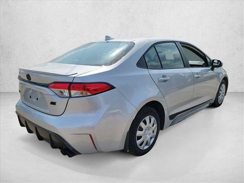 Used 2026 Toyota Corolla SE FWD image 5
