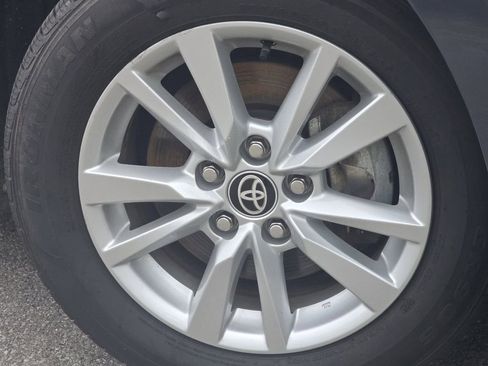 Used 2025 Toyota Camry LE FWD image 8