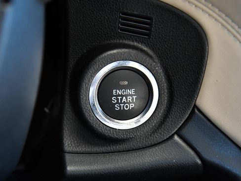 Used 2022 Subaru Outback Limited AWD/4WD image 26
