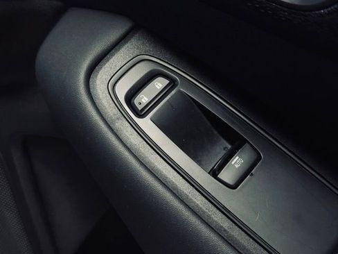 Used 2025 Subaru Outback Premium image 18