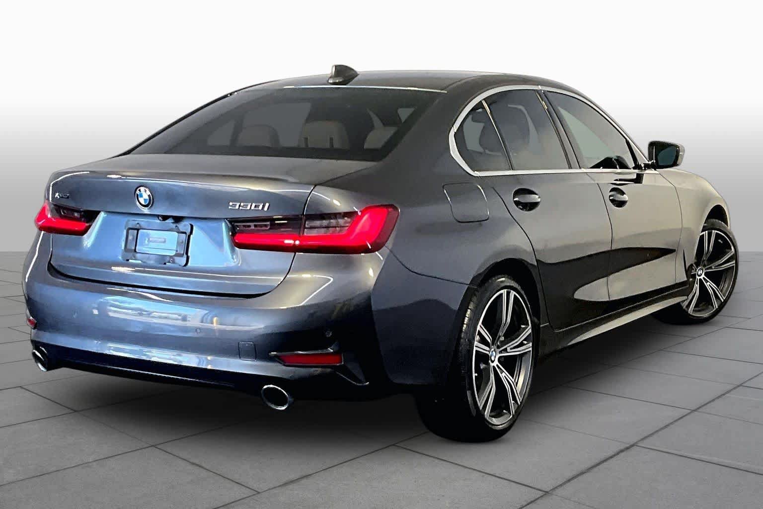 Used 2020 BMW 330i xDrive Sedan w/ Convenience Package AWD/4WD image 13