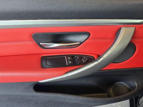 Used 2020 BMW 430i Coupe w/ Convenience Package image 25