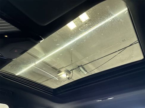 Used 2024 BMW 330i xDrive Sedan image 17