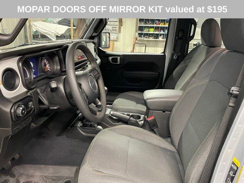 Used 2024 Jeep Wrangler Unlimited Sport AWD/4WD image 8