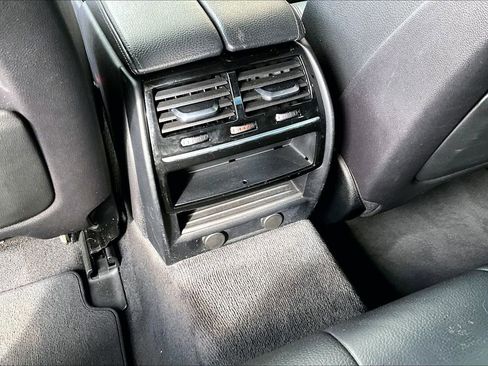 Used 2019 BMW 530i xDrive w/ Convenience Package image 10