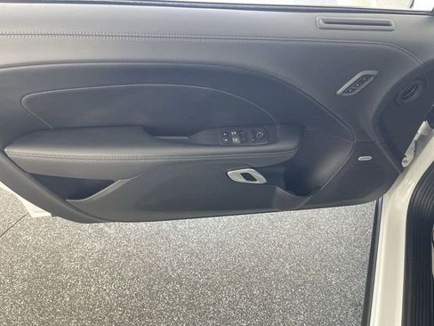 Used 2022 Dodge Challenger R/T Scat Pack w/ Plus Package image 36