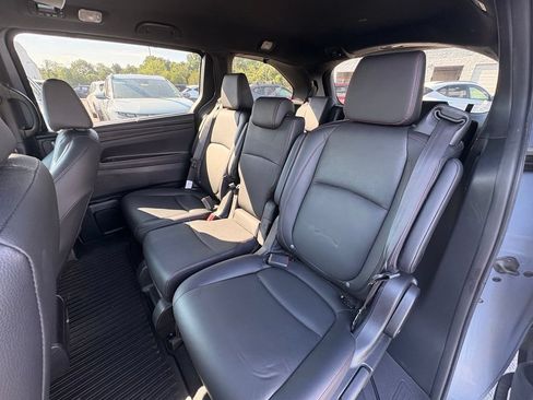 Used 2023 Honda Odyssey Sport image 25