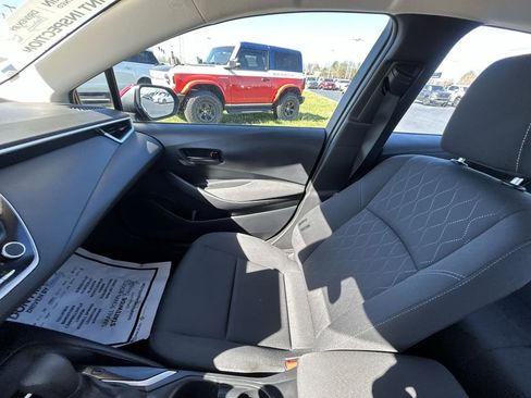 Used 2024 Toyota Corolla LE image 13