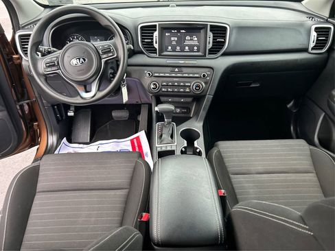 Used 2018 Kia Sportage LX w/ LX Popular Package image 17