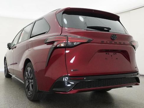 New 2026 Toyota Sienna XSE FWD image 22