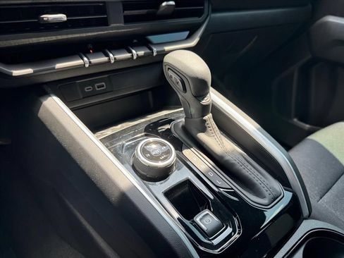 Used 2026 Chevrolet Colorado Trail Boss AWD/4WD image 19