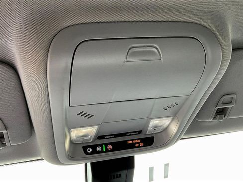 Used 2024 Chevrolet Equinox LT AWD/4WD image 17