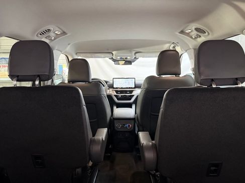 New 2026 Ford Explorer Active w/ Active Comfort Package RWD image 19