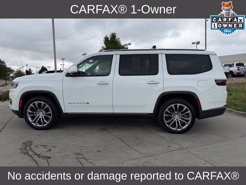 Used 2022 Jeep Wagoneer Series III w/ Premium Group I AWD/4WD image 2