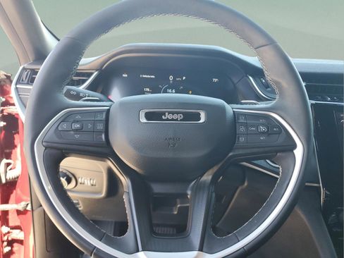 Certified 2023 Jeep Grand Cherokee L Laredo image 19