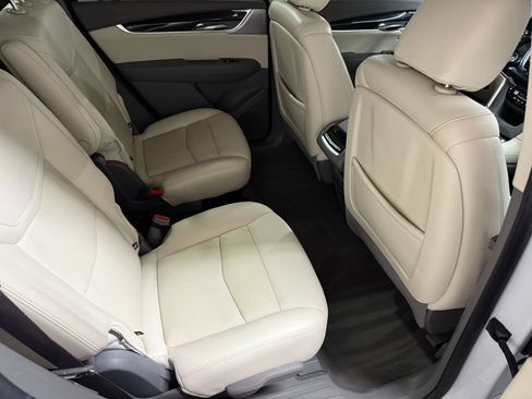 Used 2021 Cadillac XT6 Premium Luxury image 42