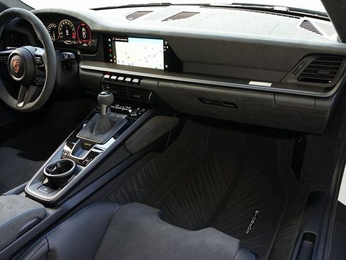 Used 2026 Porsche 911 GT3 image 18