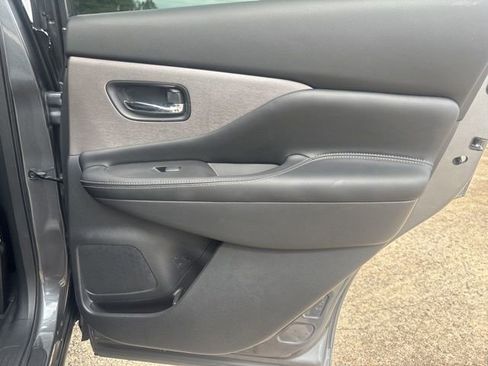 Used 2024 Nissan Murano SV image 11