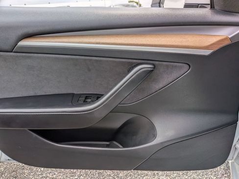 Used 2023 Tesla Model 3 Standard Range RWD image 31