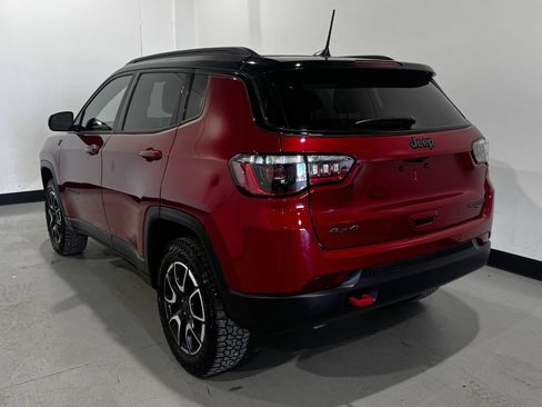 Used 2025 Jeep Compass Trailhawk AWD/4WD image 41