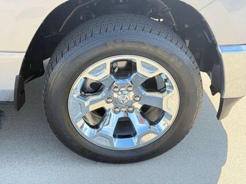 Used 2023 RAM 1500 Big Horn AWD/4WD image 11