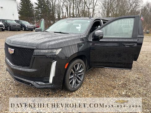 Used 2022 Cadillac Escalade ESV Sport w/ Touring Package image 54