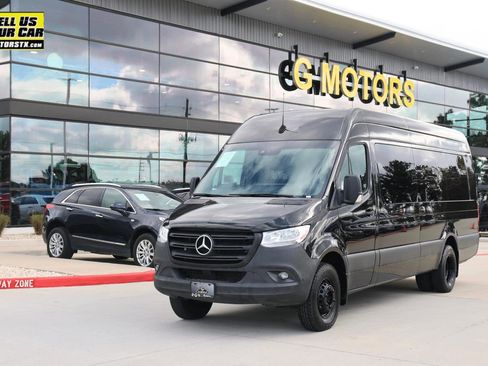 Used 2020 Mercedes-Benz Sprinter 3500 image 1