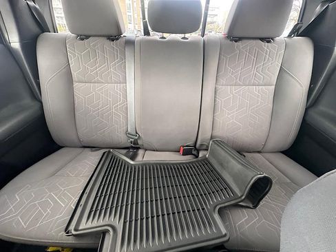 Used 2019 Toyota Tacoma TRD Sport image 31