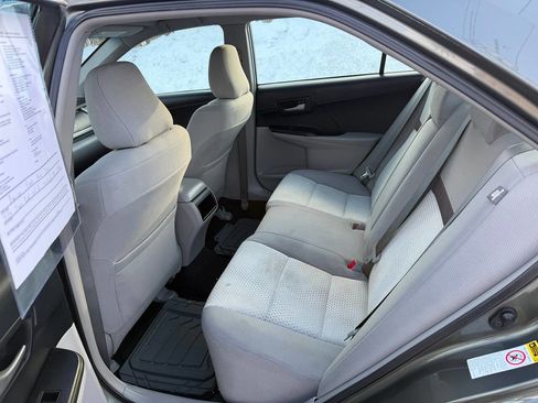 Used 2014 Toyota Camry LE image 13