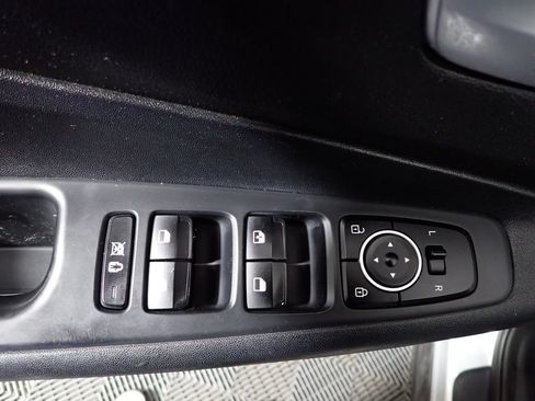 Used 2019 Hyundai Santa Fe SE AWD/4WD image 15