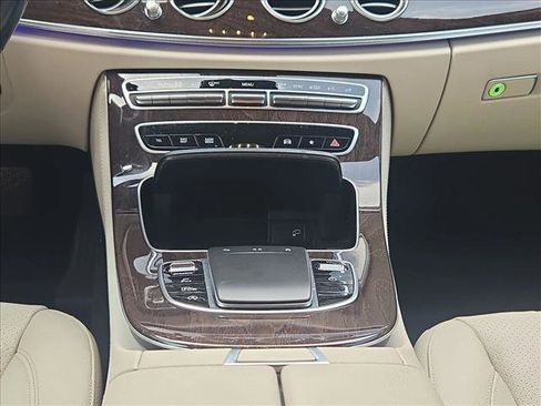 Used 2021 Mercedes-Benz E 350 Sedan image 27