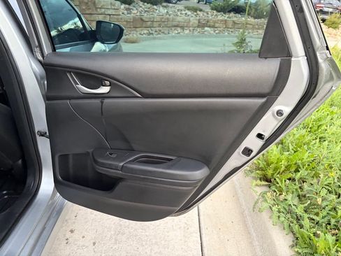 Used 2021 Honda Civic Sport image 16