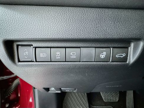 Used 2023 Toyota Venza Limited AWD/4WD image 10
