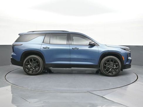 New 2026 Chevrolet Traverse RS w/ LPO, Floor Liner Package FWD image 18