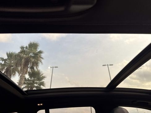 Used 2022 BMW X3 sDrive30i w/ M Sport Package image 10