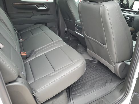 New 2026 GMC Sierra 1500 SLT w/ SLT Premium Package image 11