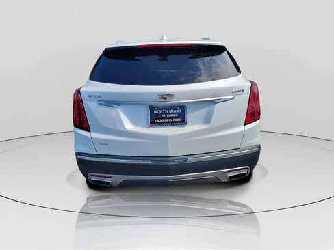 Used 2021 Cadillac XT5 Premium Luxury w/ LPO, Floor Liner Package AWD/4WD image 6