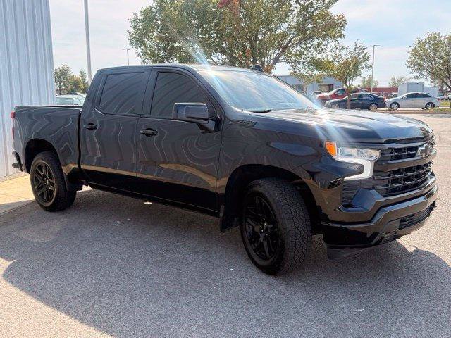 Used 2023 Chevrolet Silverado 1500 RST w/ Z71 Off-Road Package AWD/4WD image 17