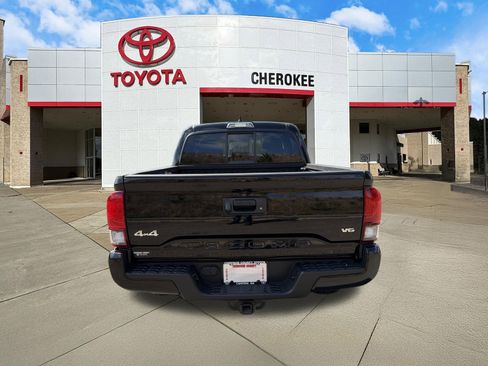 Used 2023 Toyota Tacoma SR image 6