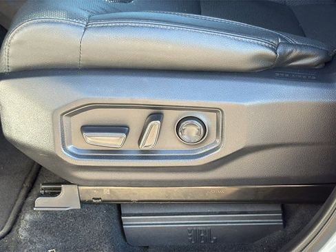 Used 2024 Toyota Tundra Limited image 10