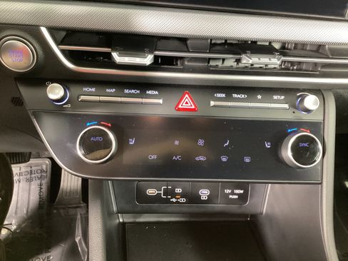 Certified 2025 Hyundai Sonata SEL image 19