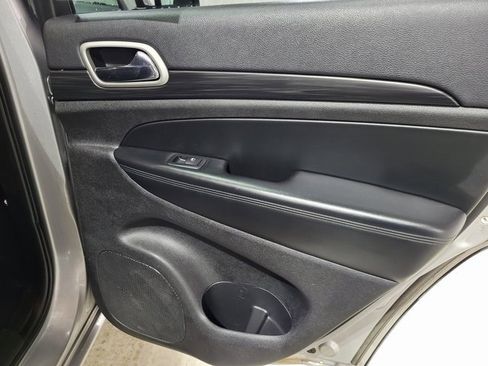 Used 2020 Jeep Grand Cherokee Altitude image 59