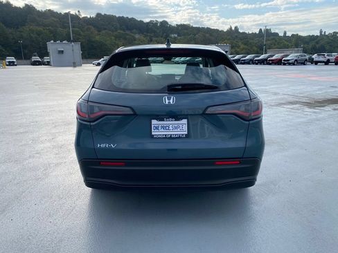 Certified 2024 Honda HR-V LX image 11