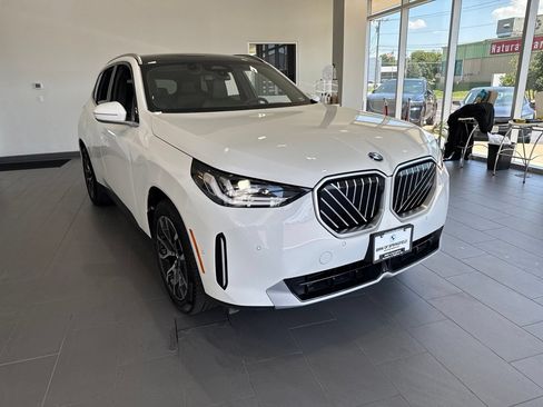 Used 2026 BMW X3 xDrive30i AWD/4WD image 2