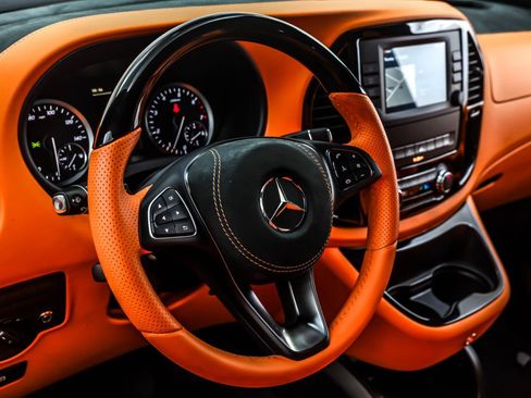 Used 2023 Mercedes-Benz Metris Passenger image 17