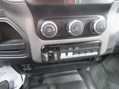 Used 2022 RAM 3500 Tradesman w/ Chrome Appearance Group AWD/4WD image 42